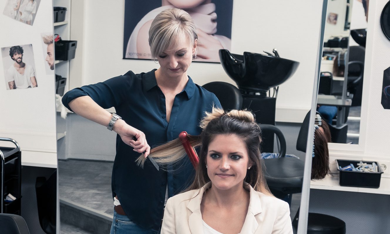 Praxisfläche Friseur 07 Frisieren